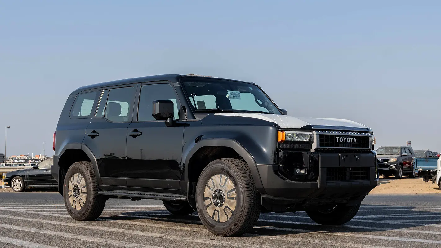 Toyota Prado 2026 — photo 1 of 18