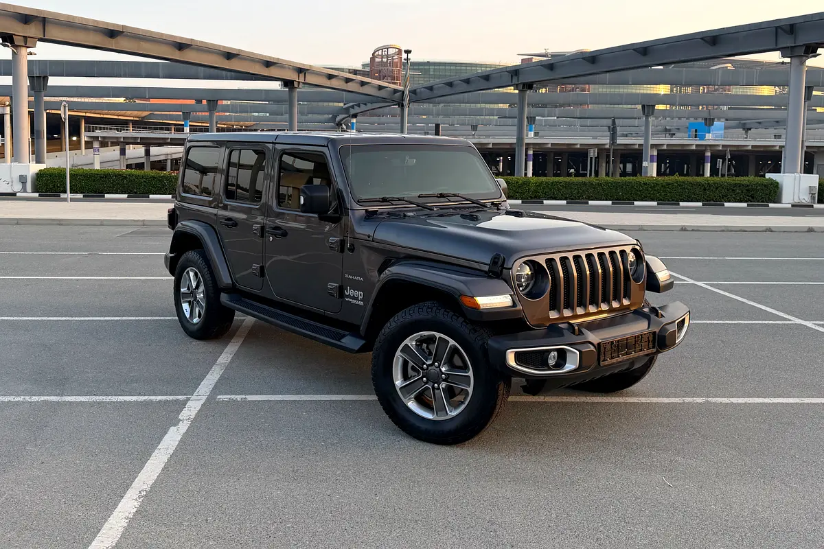 Jeep Wrangler Unlimited 2021 — photo 1 of 20