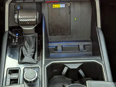 2022 Toyota TUNDRA — миниатюра 13