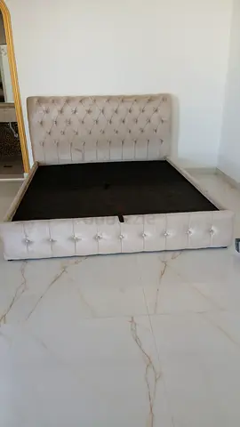 Elegant Velvet Bed Frame with Tufted Headboard Turkish ottoman