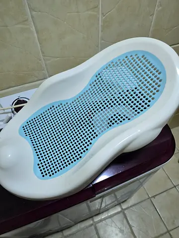 Gentle Baby Bath Tub for Relaxing Bath Time