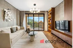 Beachfront Living | Lagoon view | Fully Furnished &amp; Renovated