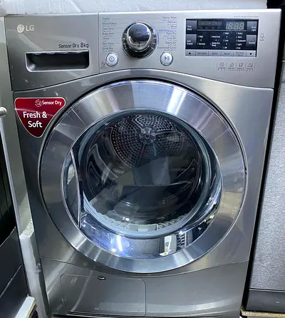 LG 8KG SENSOR DRYER NEAT AND CLEAN