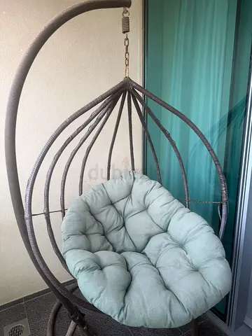 Cozy Hanging Chair with Soft Cushion