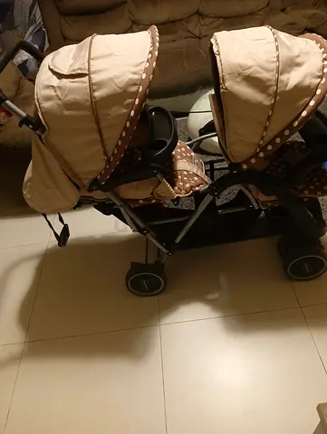 Throw away price / BabyHug brand - Double Stroller in Excellent Condition