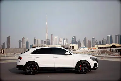 2023 AUDI RS Q8 photo 4