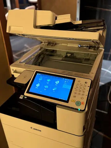 Canon Adv 5540i Laserjet printer Direct wifi