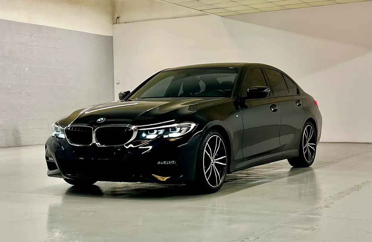 330i