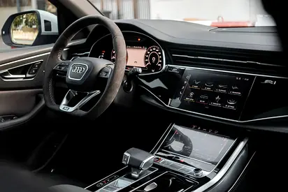 2023 AUDI RS Q8 photo 11