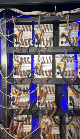 متوفر استضافه لجميع الاجهزه