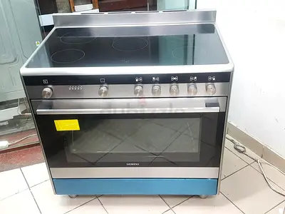 SIEMENS iQ700 Latest Model Electric Ceramic 5 Zone Ceramic Cooker Size 90cm