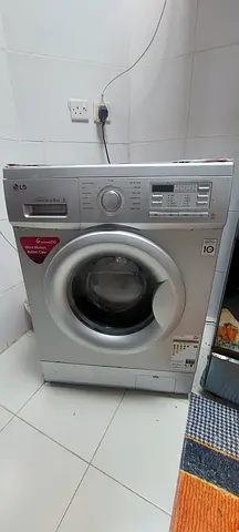 LG Washing Machine 6kg - Neat and good condition