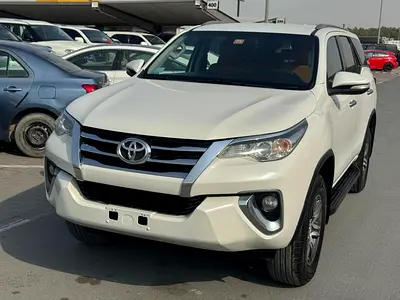 2016 Toyota FORTUNER — фото 5