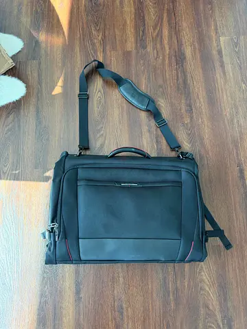 Samsonite Tri-Fold Garment Bag