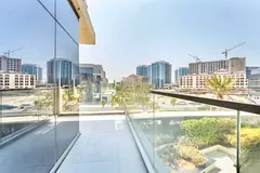 Mid Floor | Corner | Pool View | Spacious
