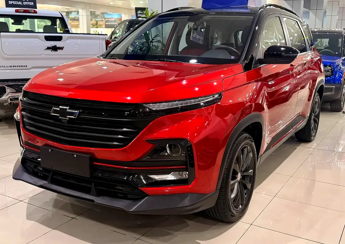 Chevrolet Captiva 2025 — photo 1 of 6