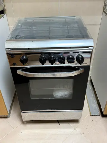 Gas stove and mirror for sale!