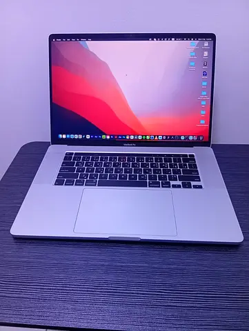 MacBook Pro 16-inch (2019) I7 - 16gb ram , 512 ssd