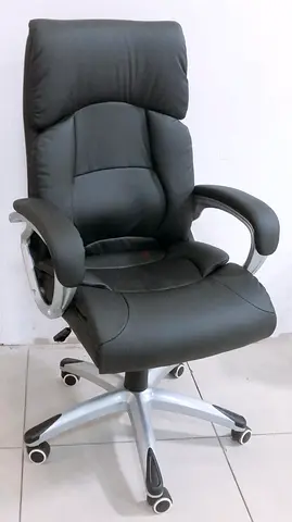 Highback executive leather revolving chair