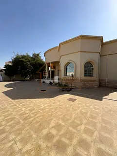 4 BHk Villa With Swimming Pool Available For Rent In Al Dhait South