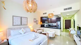 Modern Studio | C5 Curve Retreat | 20% Off