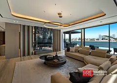 Royal Atlantis view | Private Beach | Smart Home