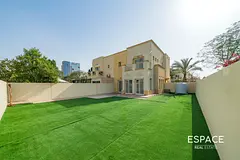 Exclusive | Springs 8 | Vacant 3E Villa