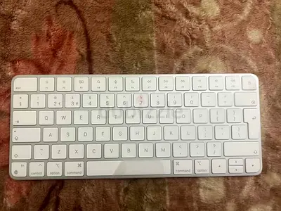Apple Magic Keyboard 2 A2450 With Lock Button Wireless Bluetooth Rechargeable With Plastic Cover COD