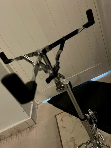 Pearl “S830” Snare Stand