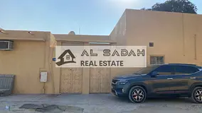 An Arabic house for sale in Sharjah, Al Sabkha area.
The house is 2,500 square feet.

The house is d