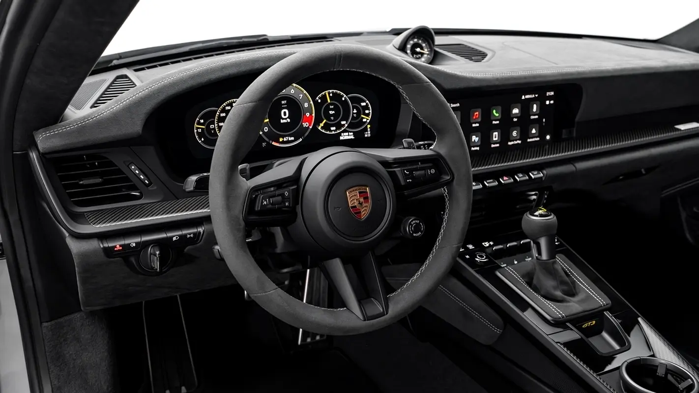 Porsche 911 2025