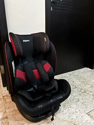 Giggles Car seat for sale like new