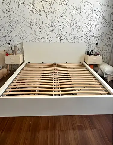 IKEA malam king‑size bed (180 × 200 cm) with 2 storage drawers underneath and an IKEA mattress