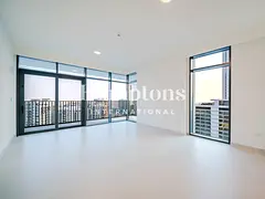 Luxury 1BR | Huge Layout | Prime Location