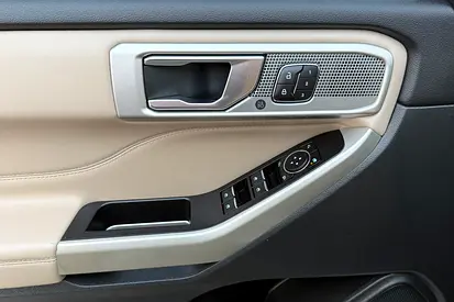 Ford Explorer Limited, миниатюра 16