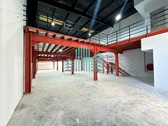 NO 20% DREC | AVAILABLE NOW | ROAD FACING | ONLY FOR CREATIVE BUSINESS