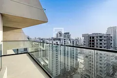 Ready to Move in | High Floor | Private Pool