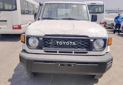 Toyota Land Cruiser LC76 5 DOORS 4.2L DIESEL V6 LHD | MANUAL | 2025 | BRAND NEW | 0 KM