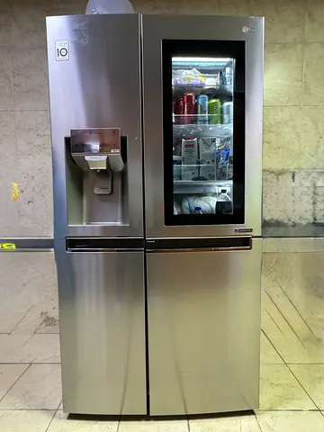 LG instaview Side-by-Side Refrigerator with Ice and Water Dispenser