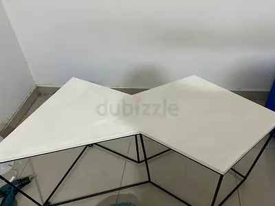 Stylish Modern Zigzag Coffee Table