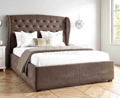 Luxurious King-Size Upholstered Bed with Elegant Headboard