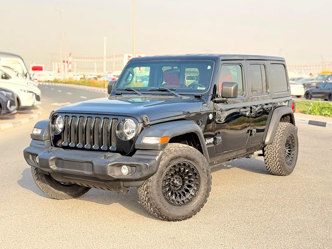 Jeep Wrangler Unlimited 2018 — photo 1 of 20