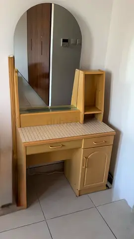 Wooden Dressing Table with Mirror