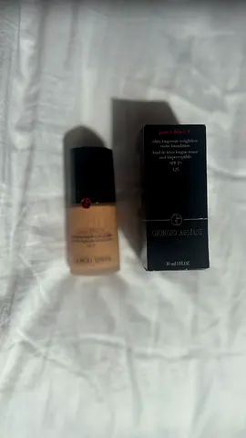 Giorgio Armani Foundation - Flawless Finish