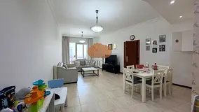 NEAR TO PARK | SPACIOUS AND BRIGHT | VACANT