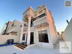 A distinctive villa close to all services and the mosque, with a private pool, offering a comfortabl