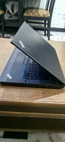 Lenovo ThinkPad Laptop - core i5 8 gb ram 256gb hard disk and dual battrey