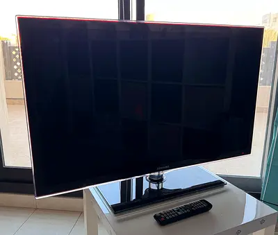 Samsung 40 Inch LED Full HD TV (UA40D6000SR) - Read description for details