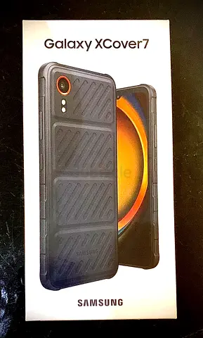 Samsung Galaxy XCover7 Smartphone with Original Box and Battery