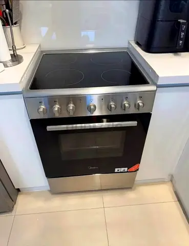 Midea electric cooker 60×60cm good working like New condition cooker